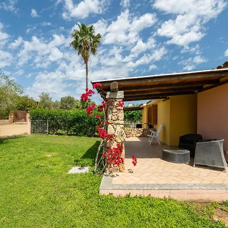 Altura 2 Holiday home Villasimius